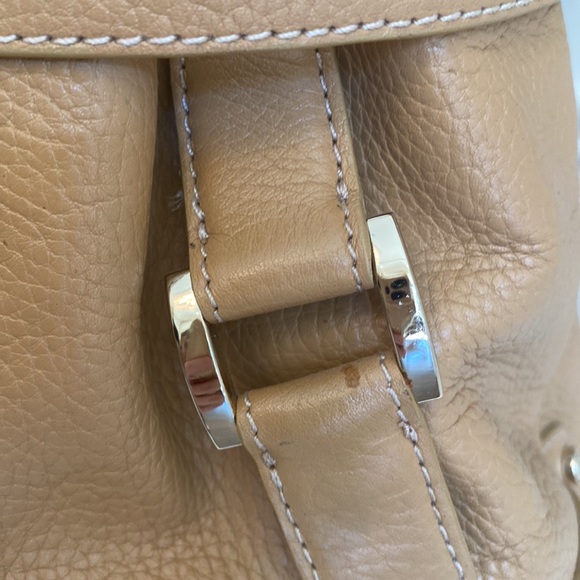 Charles David Beige Shoulder Bag Pre-0wned - Picture 12 of 13